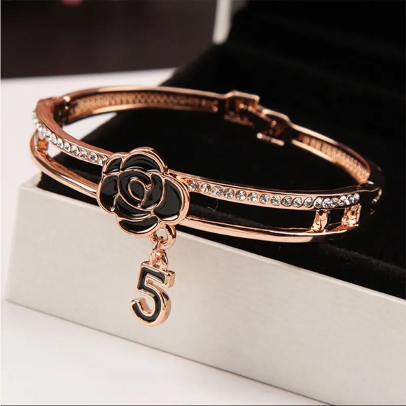 NEW! Fashion Rose Gold Tone Camila #5 Bracelet with Tiny Rhinestones - Stunning! - Picture 2 of 11